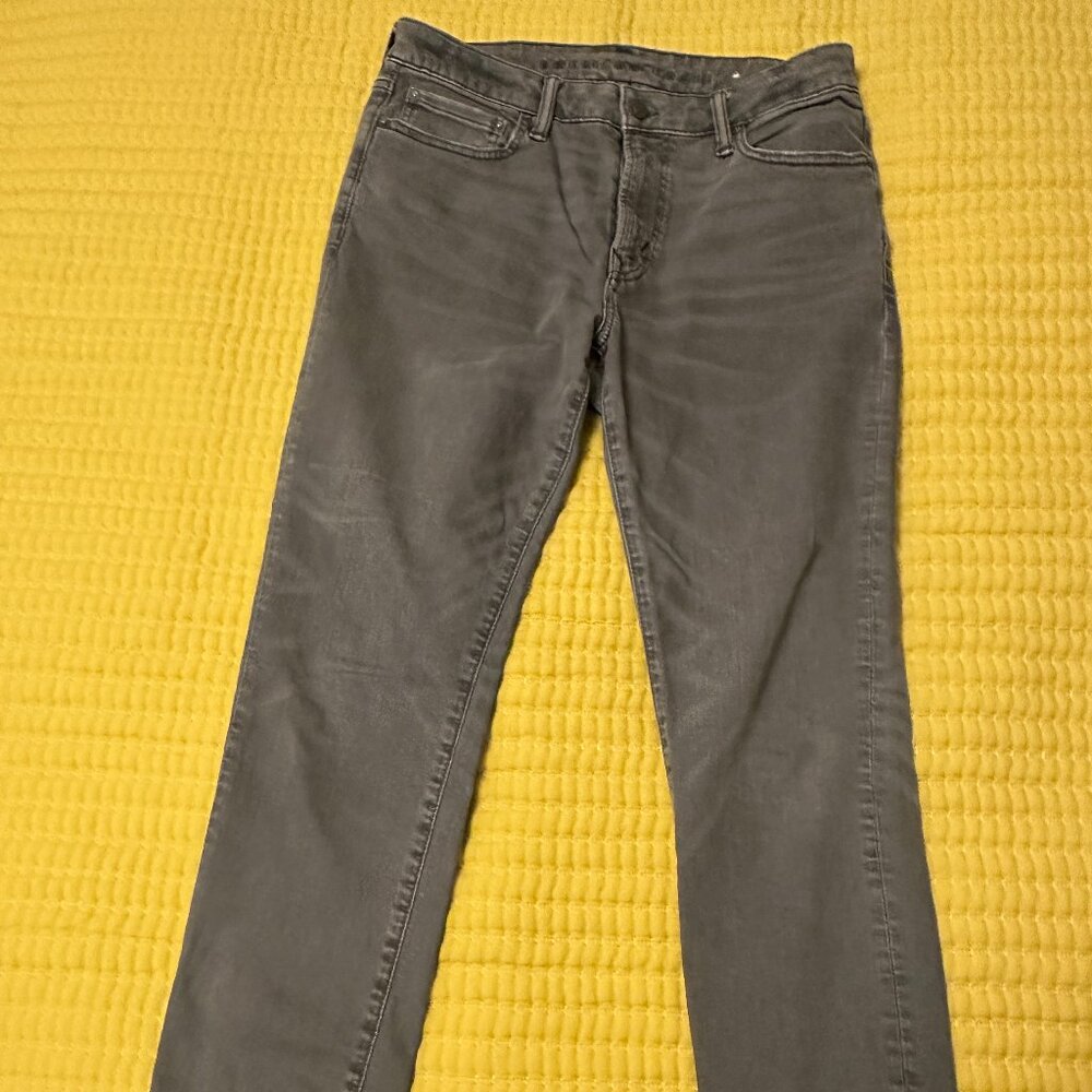 Men's American Eagle Long Pants, 31x30, grayish/faded color